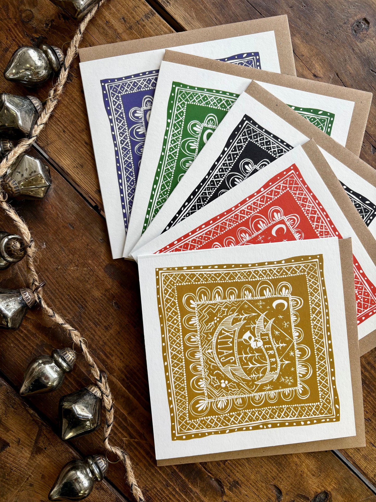 Pack of 5 - Illustrated Greetings Card (blank inside) with Kraft Brown Envelope (145mm x 145mm) - Merry Xmas (black)