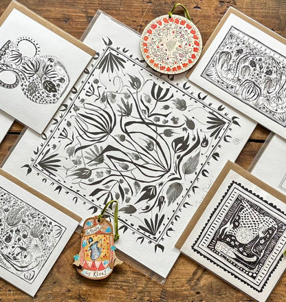 Illustrated Greetings Card (blank inside) with Kraft Brown Envelope (127mm x 177mm) - Falling Leaves No. 1