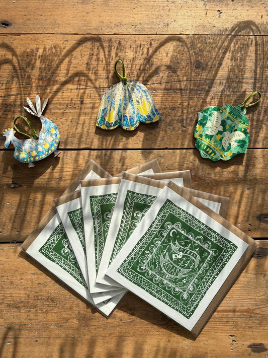 Pack of 5 - Illustrated Greetings Card (blank inside) with Kraft Brown Envelope (145mm x 145mm) - Merry Xmas (Green)